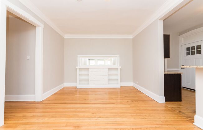 2 beds, 1 bath, 1,400 sqft, $2,095, Unit 1842 - 3B