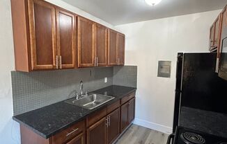 1 bed, 1 bath, $1,225, Unit 7