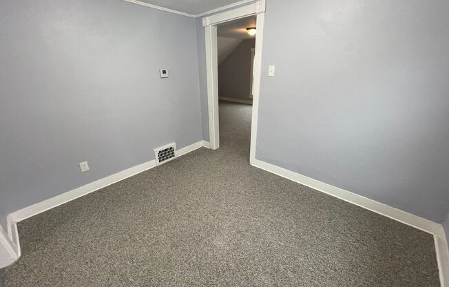 1 bed, 1 bath, 815 sqft, $775, Unit Upper