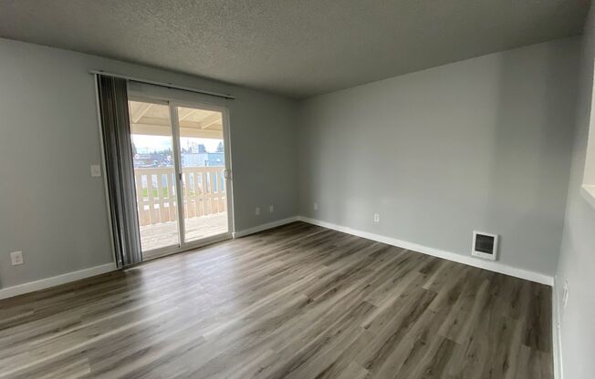 3407 3411 92 ST S