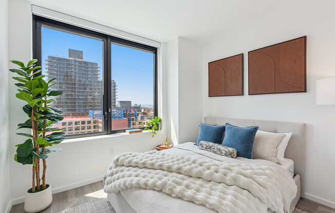 3 beds, 2 baths, 1,285 sqft, $11,800, Unit 1002