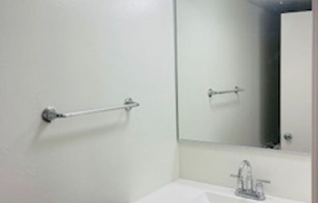 6442 Rostrata Avenue