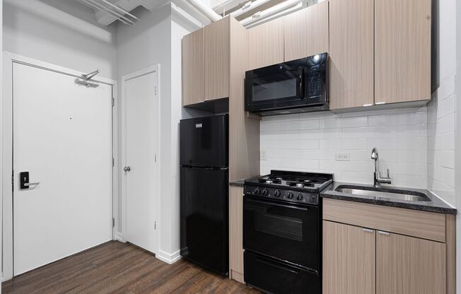 Studio, 1 bath, 172 sqft, $1,475, Unit 105