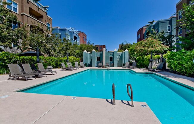 2 beds, 2 baths, $2,095