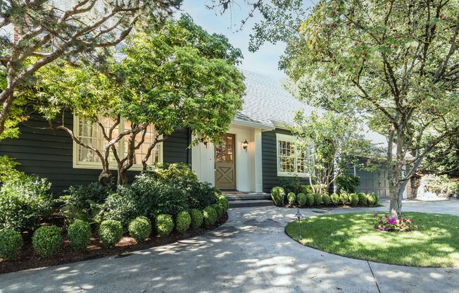 Urban Oasis ~ Gardener's Dream Home!