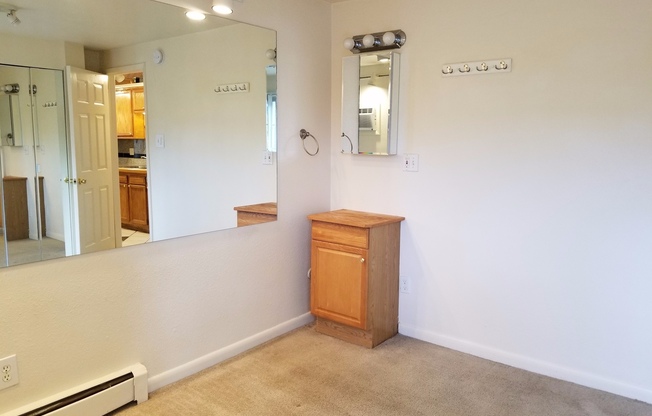 2 beds, 1 bath, 650 sqft, $1,930, Unit 680-101