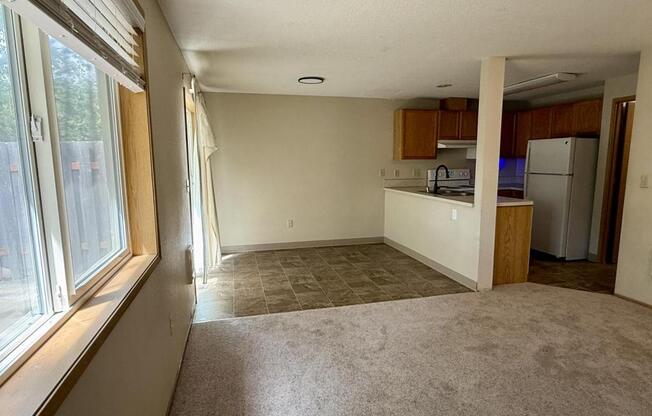 3 beds, 2 baths, 1,513 sqft, $2,200