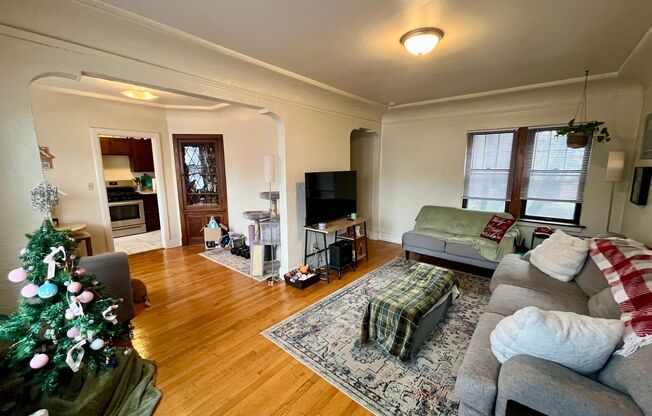 1428 E Capitol Drive