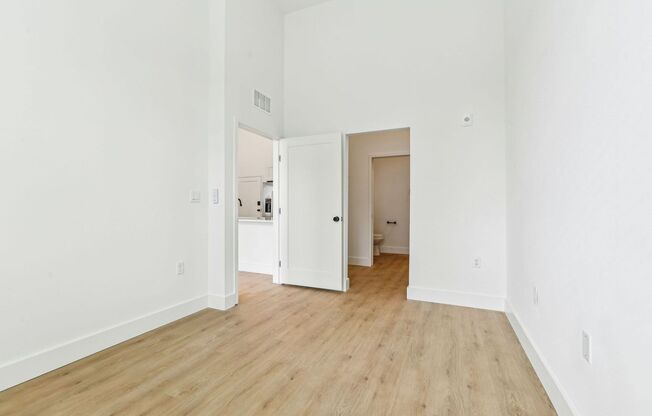 2 beds, 2 baths, 803 sqft, $1,995, Unit 106