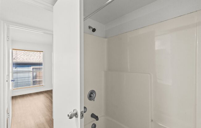 2 beds, 2 baths, 853 sqft, $1,500, Unit #360