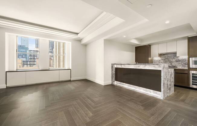 301 AVE 2232