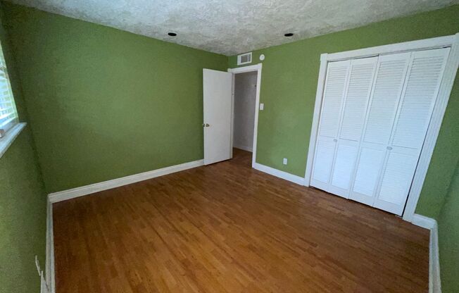Located in Portales! Month to Month Lease! Spacious 4 Bedroom!