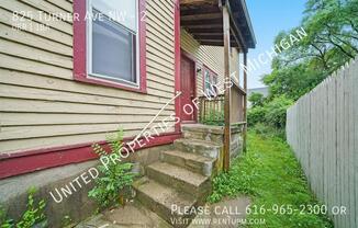 825 TURNER AVE NW