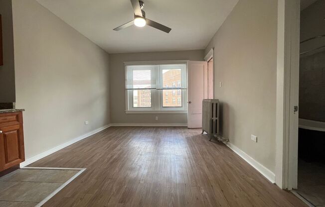 Studio, 1 bath, $1,145, Unit #607