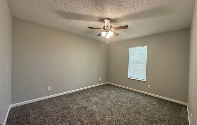 2 beds, 1 bath, 750 sqft, $1,238, Unit 1935w