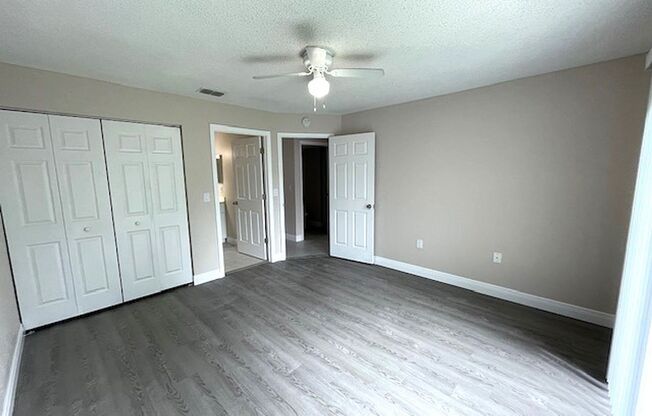 2 beds, 2 baths, $1,600, Unit Unit 204