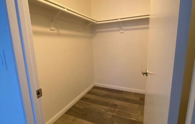 1 bed, 1 bath, $1,250, Unit # 2059
