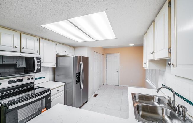 9024 Saint Thomas Lane, Charlotte NC 28227