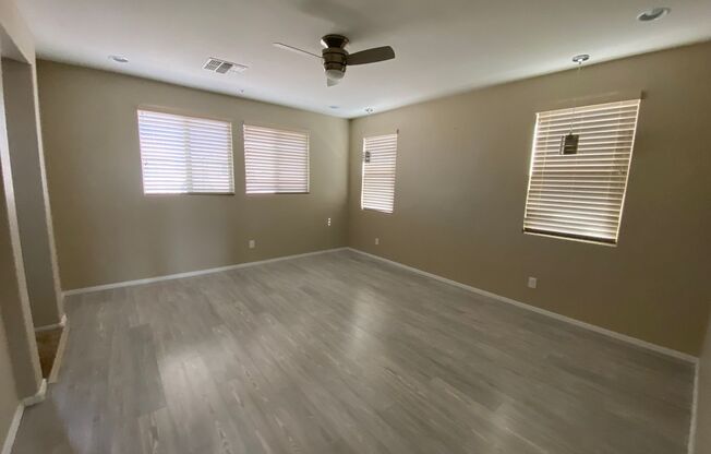 4 beds, 3 baths, $2,899