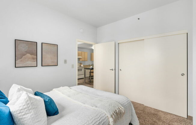 Pacific Tower - Apartments in Portland