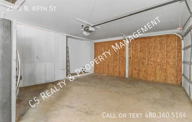 2505 N 69 ST