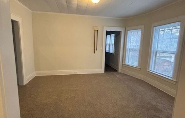 620-22 Fellows Avenue