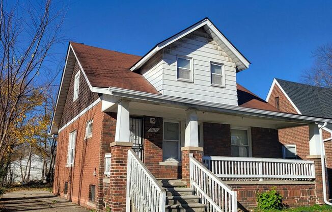 $1395 - Beautiful 4 Bedroom Near Rosedale Park