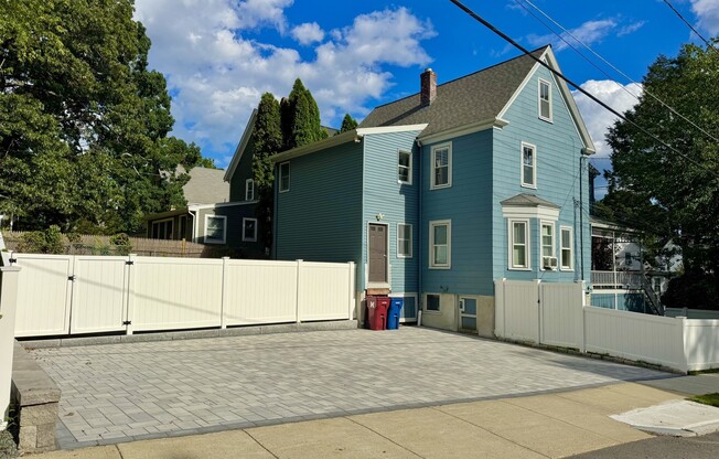 51 W HIGHLAND AVE