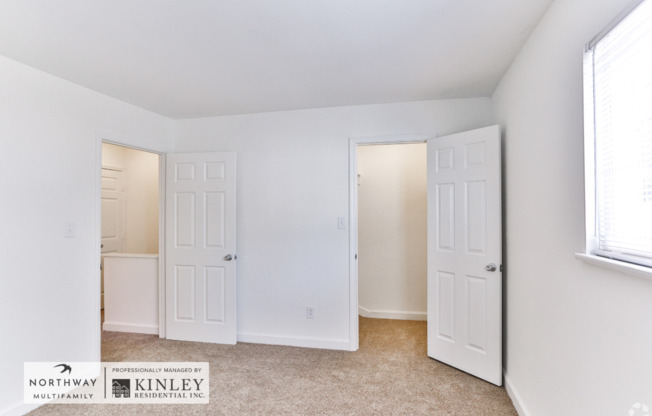 2 beds, 1 bath, 850 sqft, $1,250, Unit 31-E