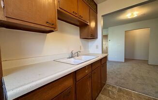 1 bed, 1 bath, 690 sqft, $1,006, Unit 204