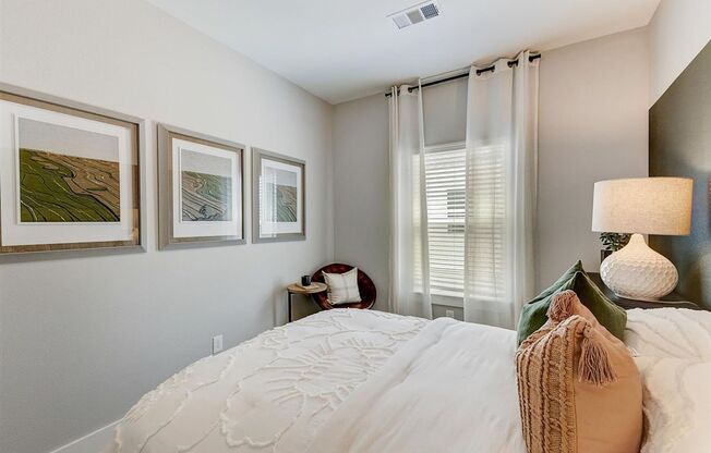 3 beds, 2 baths, 1,148 sqft, $1,750, Unit 4609 Pantheon Way