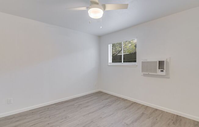 1 bed, 1 bath, 450 sqft, $1,150, Unit 207