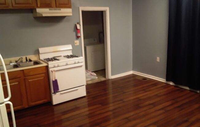 4 beds, 1 bath, $1,800