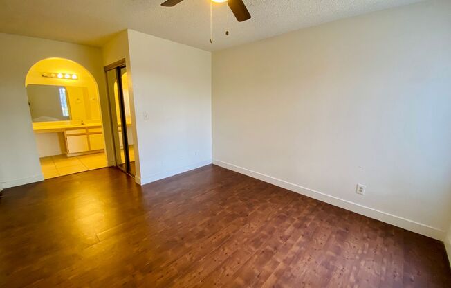 2 beds, 2 baths, 1,053 sqft, $1,550, Unit 2200 FORT APACHE #1106