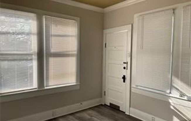 2 Bedroom / 1 Bath Sanford Apartment Available Now!