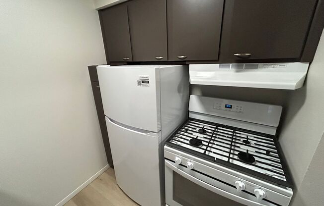 1 bed, 1 bath, $995, Unit 318
