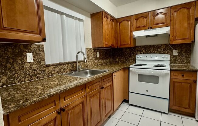 Completely Renovated 2 bedroom 2 bathroom for rent 7/1/23