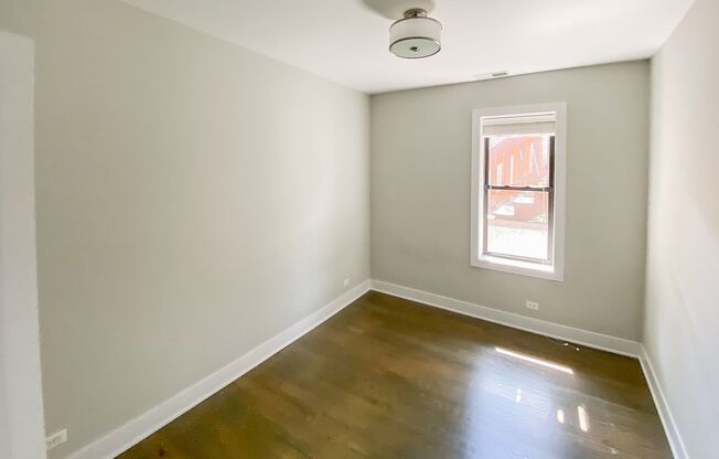 2 beds, 1 bath, 885 sqft, $2,795, Unit 2624-2