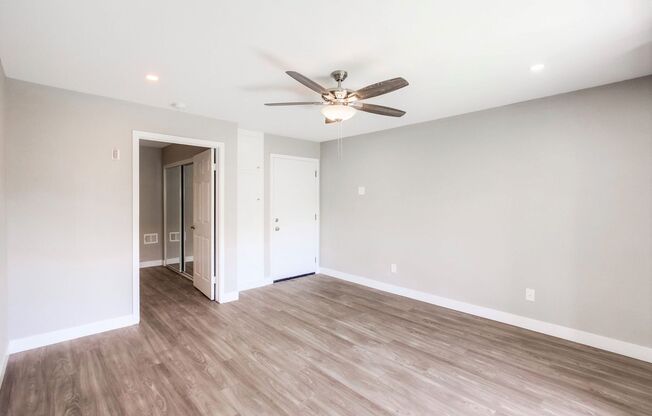 2 beds, 2 baths, 800 sqft, $2,895, Unit 107