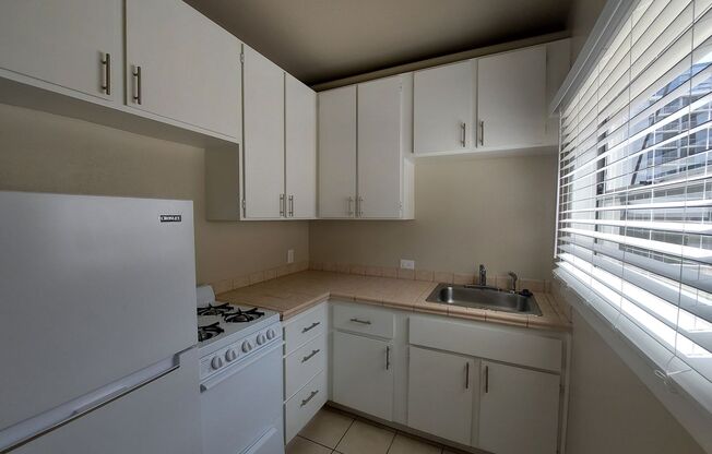 Studio, 1 bath, $1,395, Unit 23