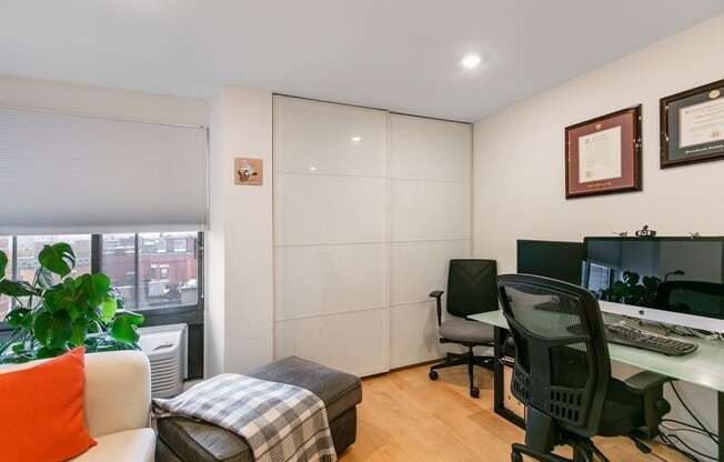 2 beds, 1 bath, 890 sqft, $3,600, Unit 6C
