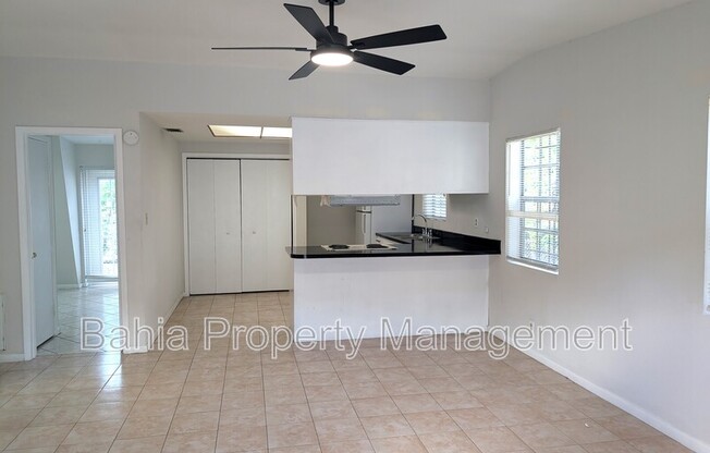 9213 N 13 ST