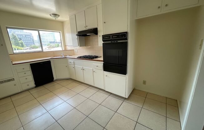 1 bed, 1 bath, 624 sqft, $1,995, Unit 307