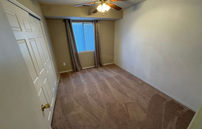 2 beds, 1 bath, $1,395