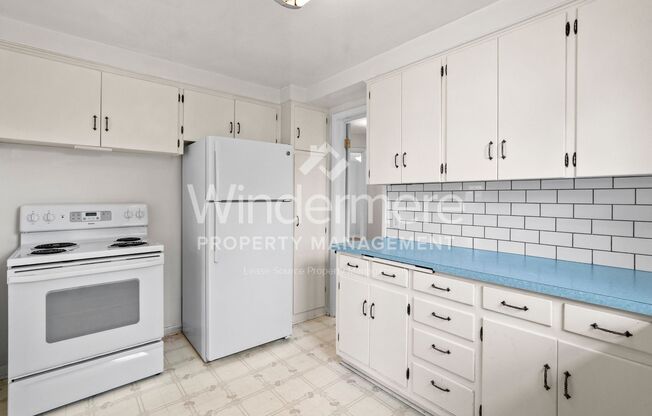 Great Shadle Home With Fenced Yard and Detached Garage