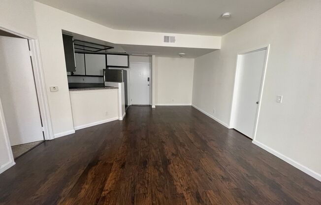 2 beds, 2 baths, 1,140 sqft, $2,562, Unit 109