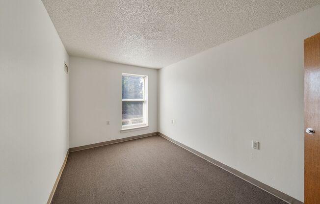 1 bed, 1 bath, $850, Unit 205