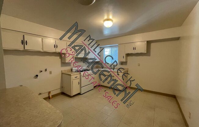 2 beds, 1 bath, 810 sqft, $1,150, Unit 317