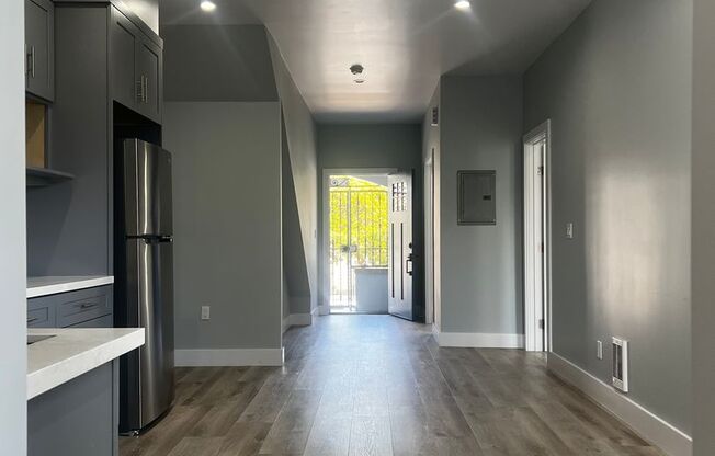 659-661  2nd Ave.
