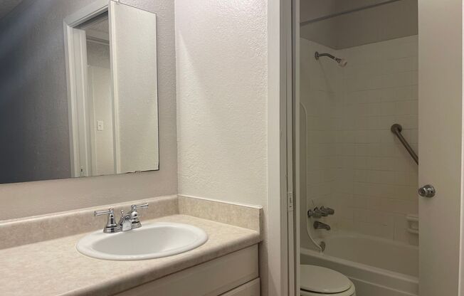 2 beds, 1 bath, 992 sqft, $1,414, Unit ABB-1-218